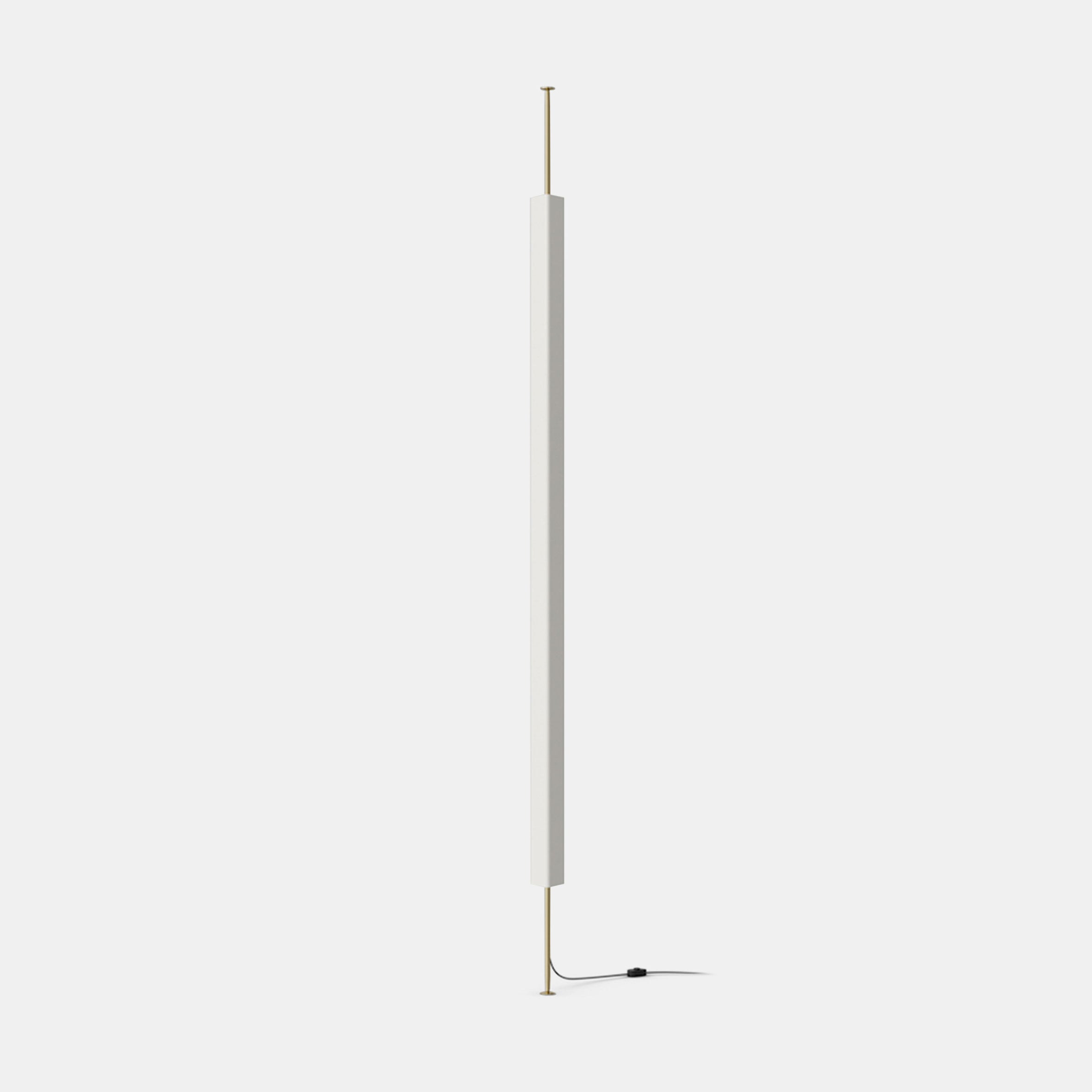 LT8 Floor Lamp