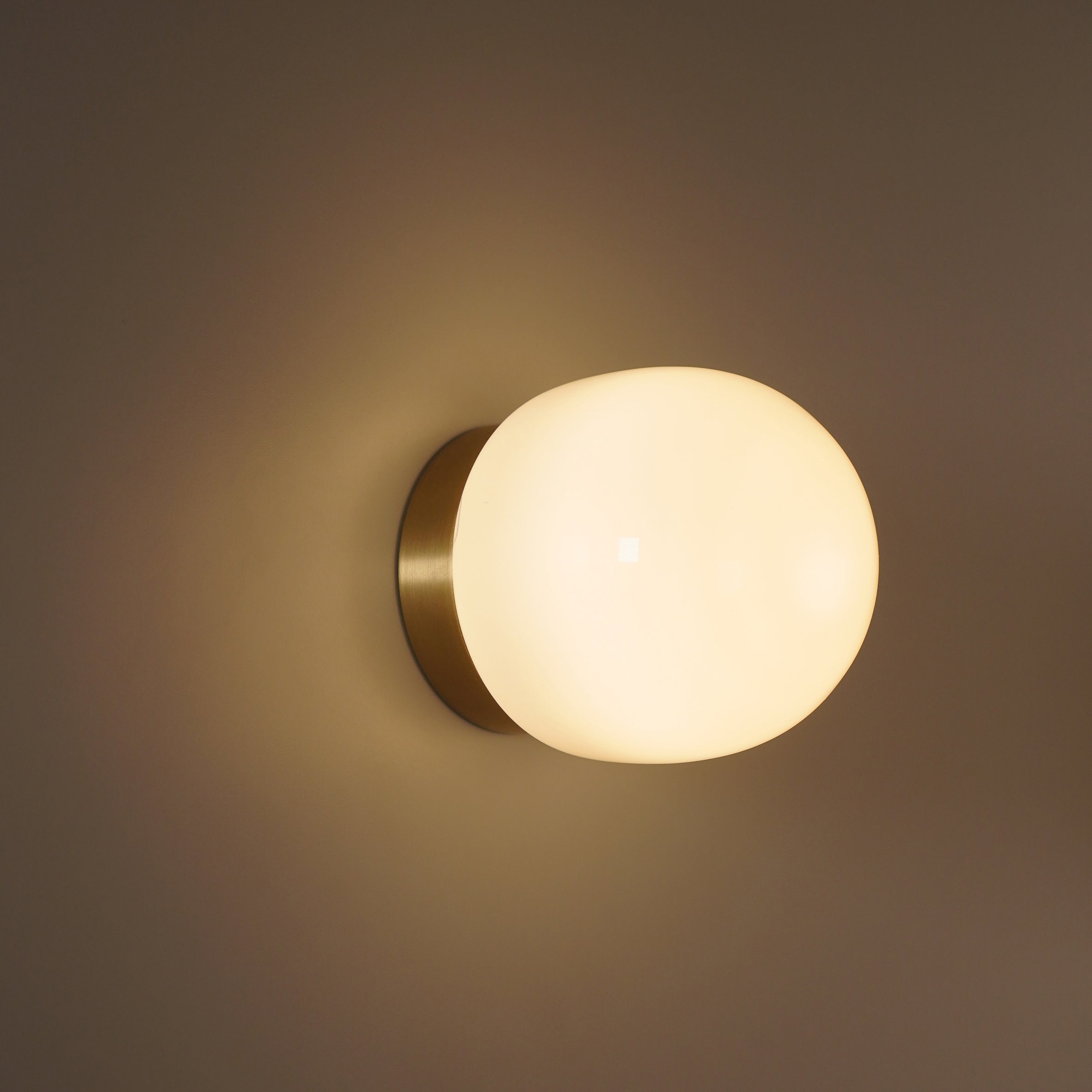 Nuvol Simple Wall Light