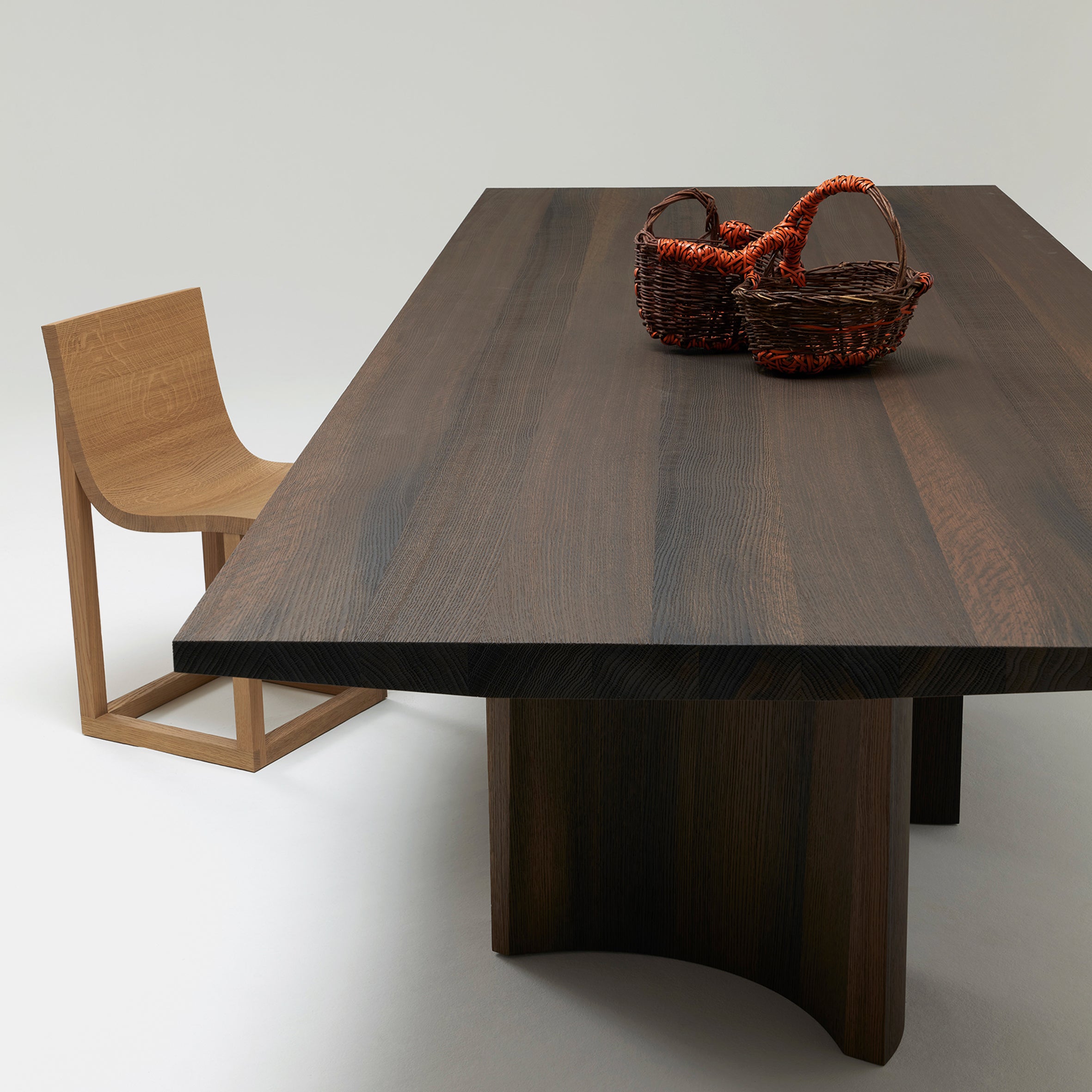 TEO Dining Table