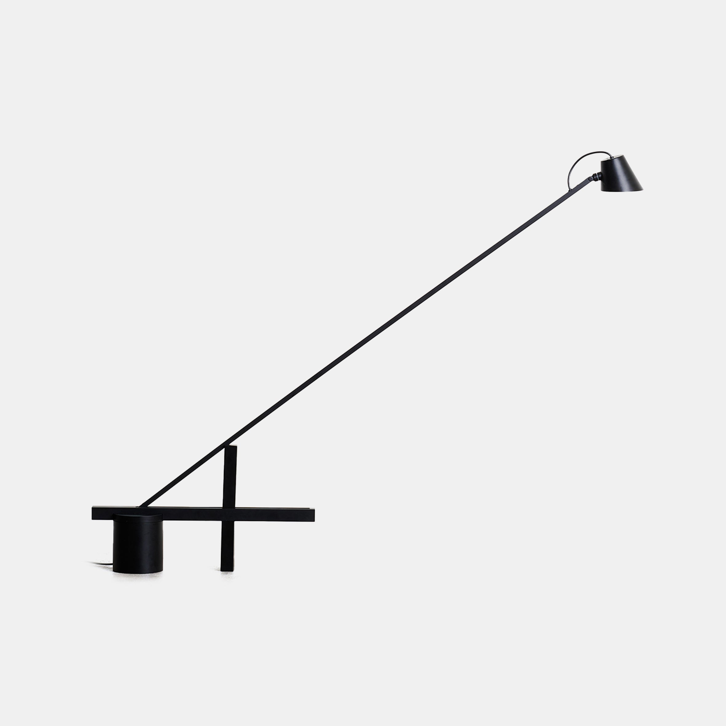 Diag Plus Floor Lamp