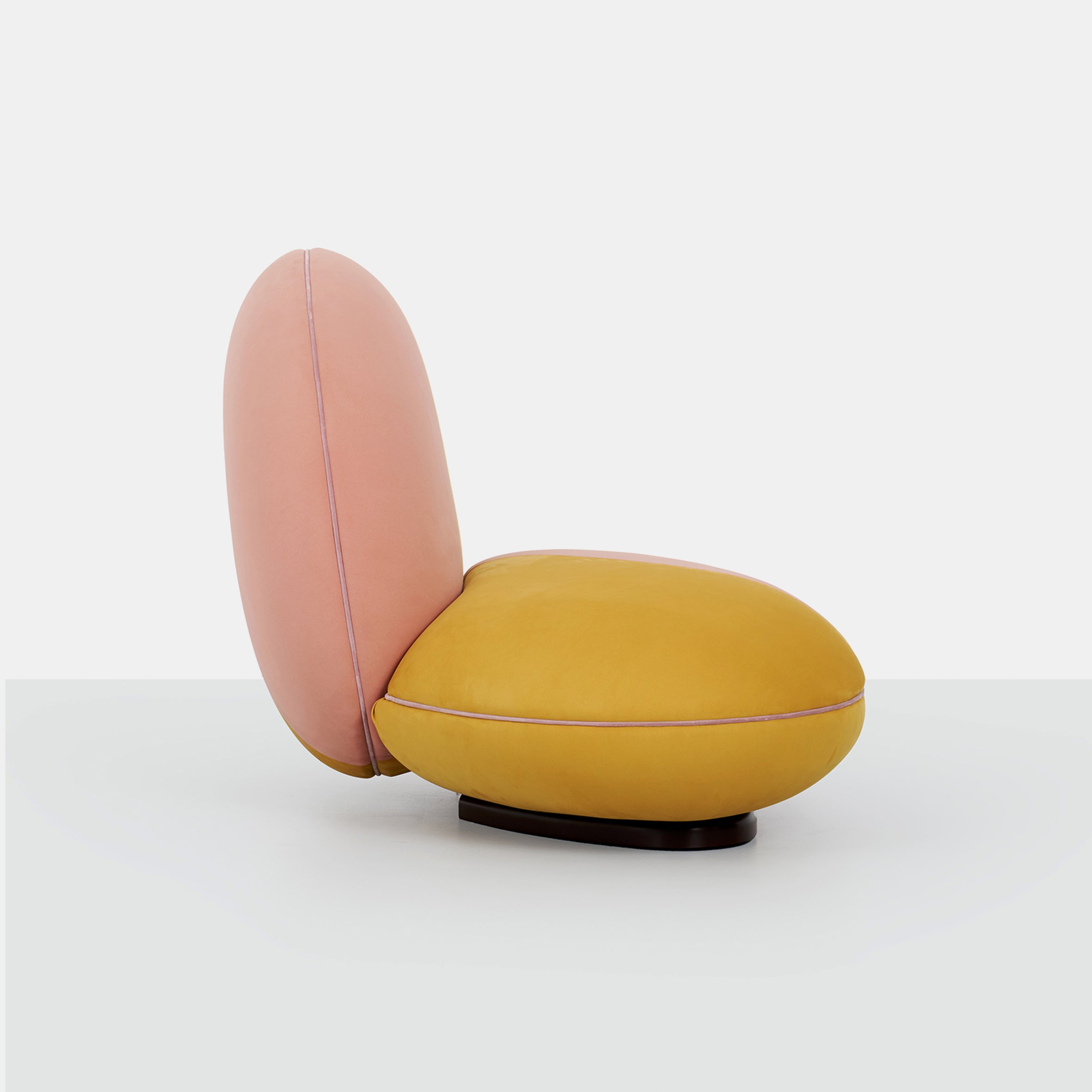 Macaron Lounge Chair