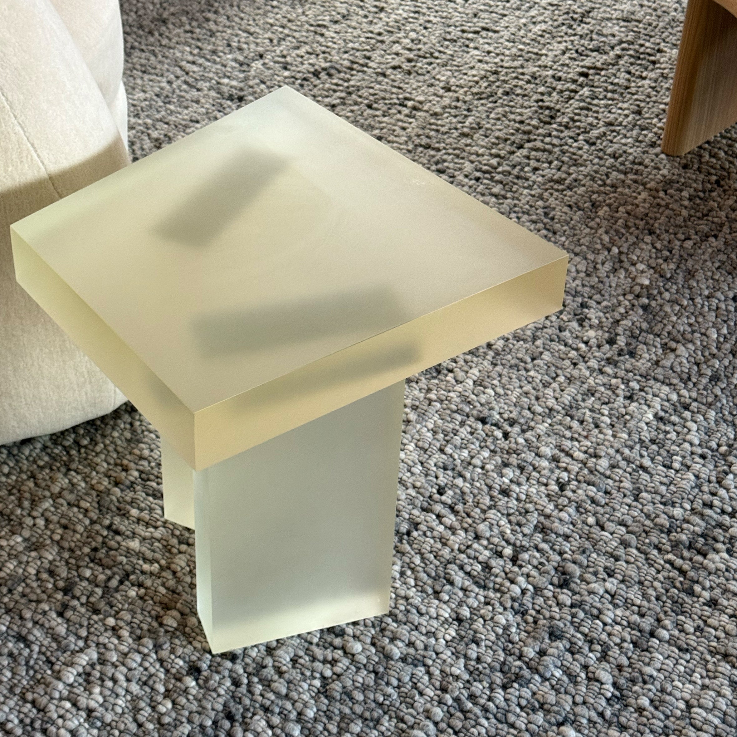 Gelo Side Table