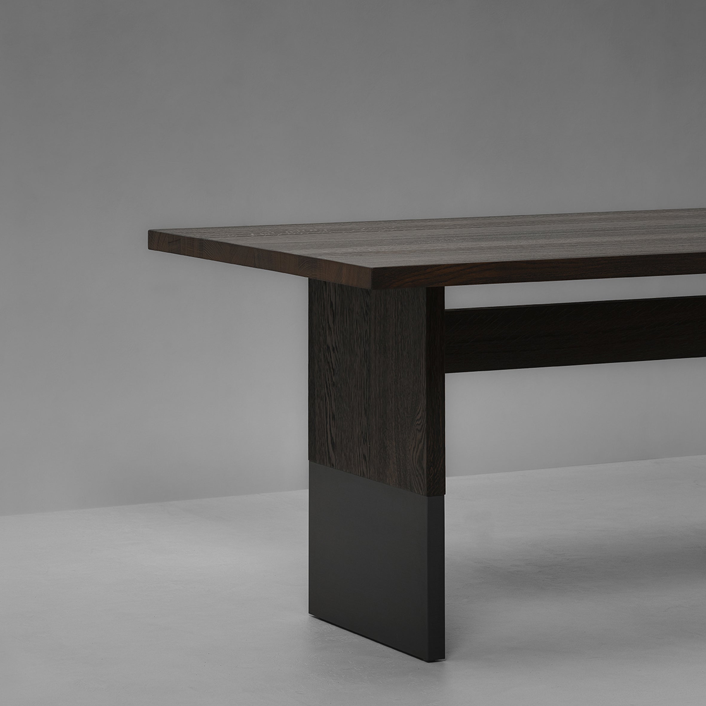 Nota Bene Dining Table