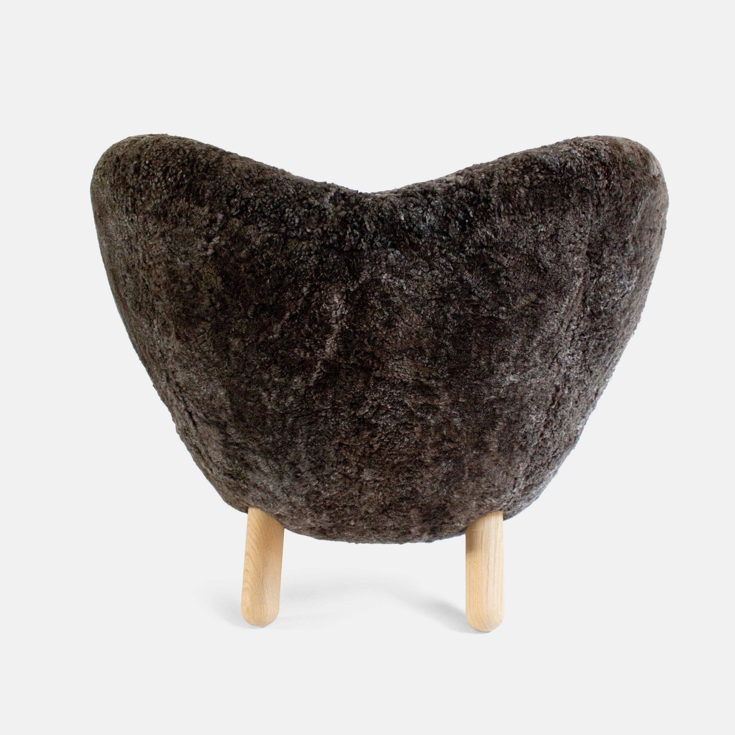 Pelican Lounge Chair - Sheepskin