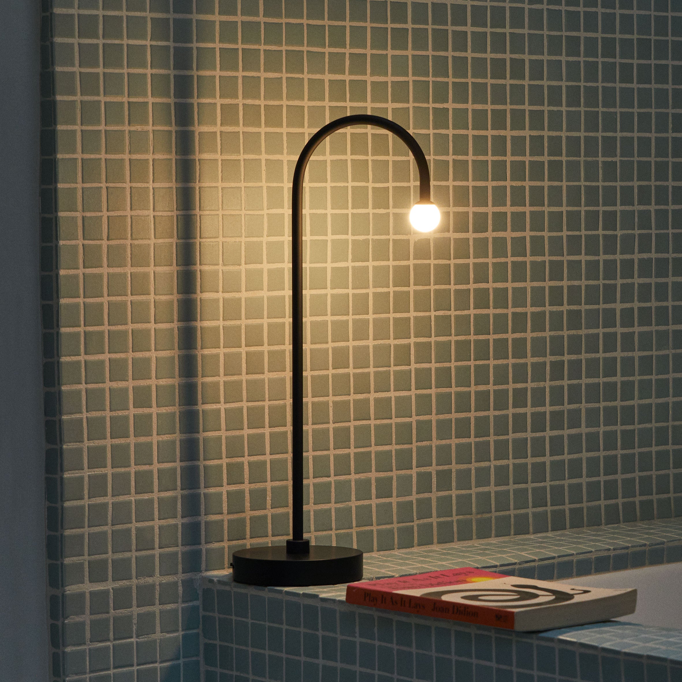 Arca shop portable lamp