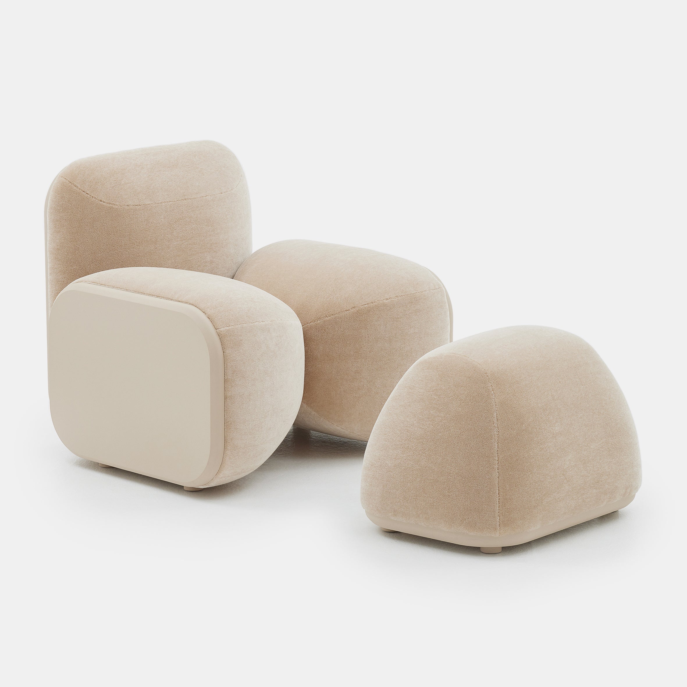 Slipper lounge store chair